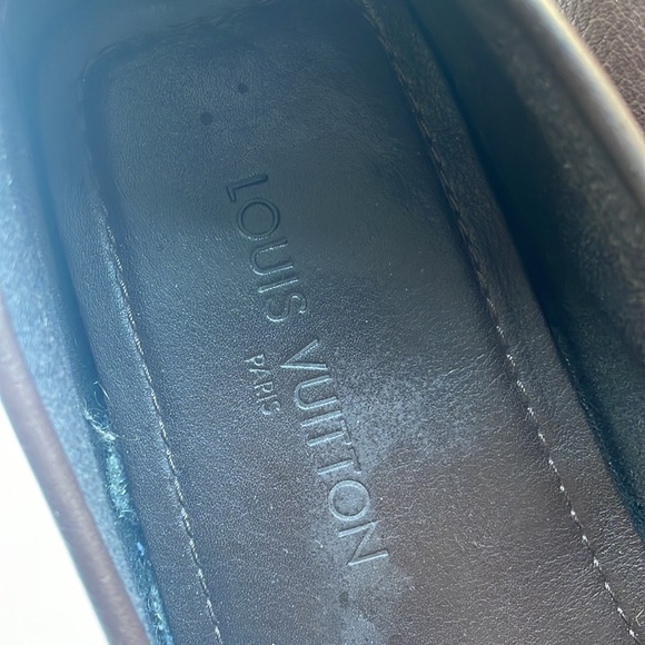Louis Vuitton mocassin loafers size 11. Excellent condition - Picture 1 of 8